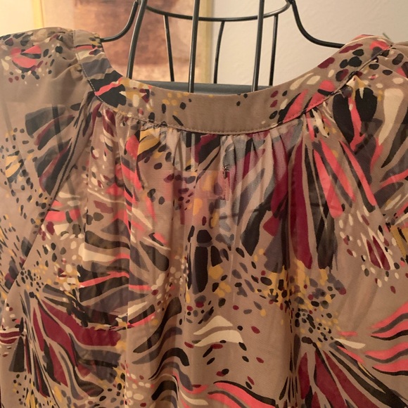 Elle Top - Picture 5 of 8